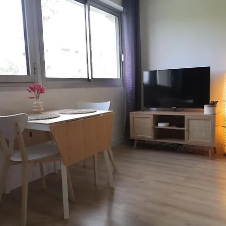 Апартаменты Les Palmiers: Apt 2 Prs, Piscine, Parking